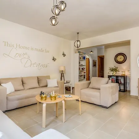 Olive Grove דירה סקופלוס טאון