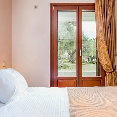 Olive Grove * סקופלוס טאון