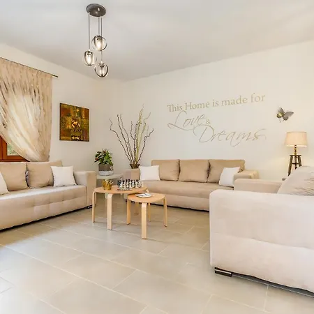 Olive Grove Διαμέρισμα