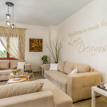 Διαμέρισμα Olive Grove *